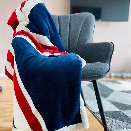 Noah'S Place In Mile End Londra Esterno foto
