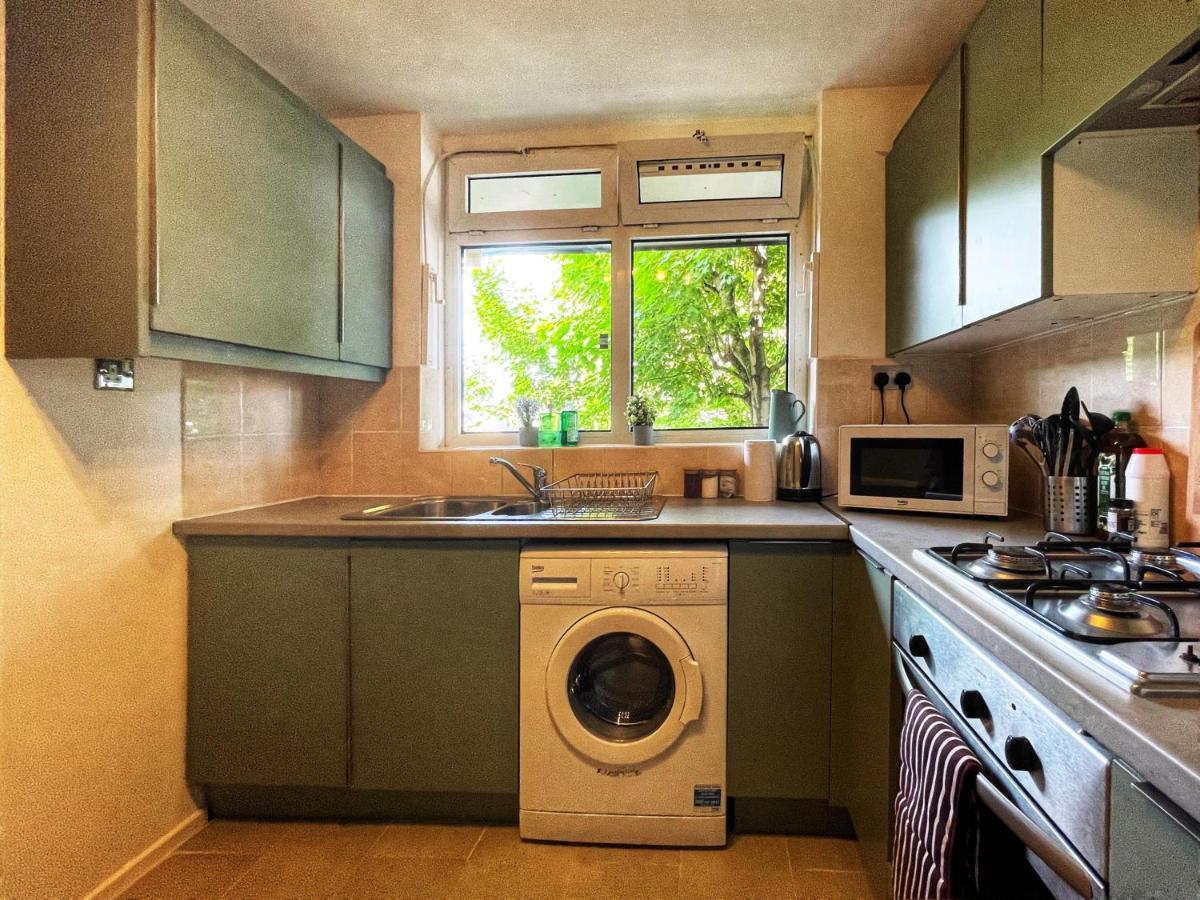 Noah'S Place In Mile End Londra Esterno foto