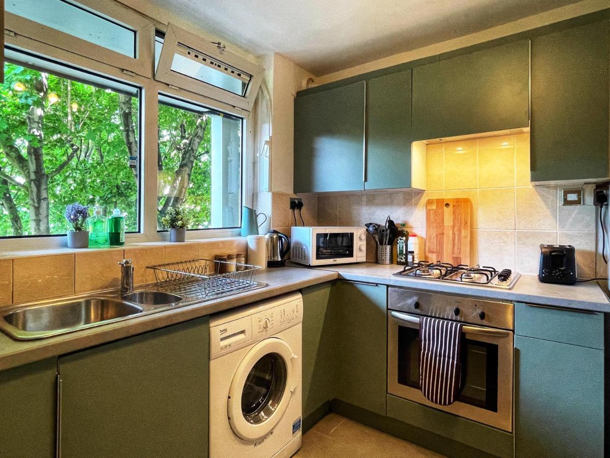 Noah'S Place In Mile End Londra Esterno foto