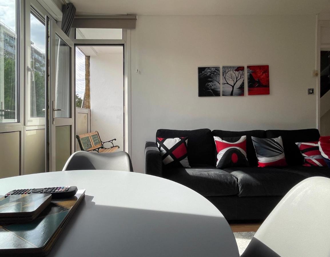 Noah'S Place In Mile End Londra Esterno foto